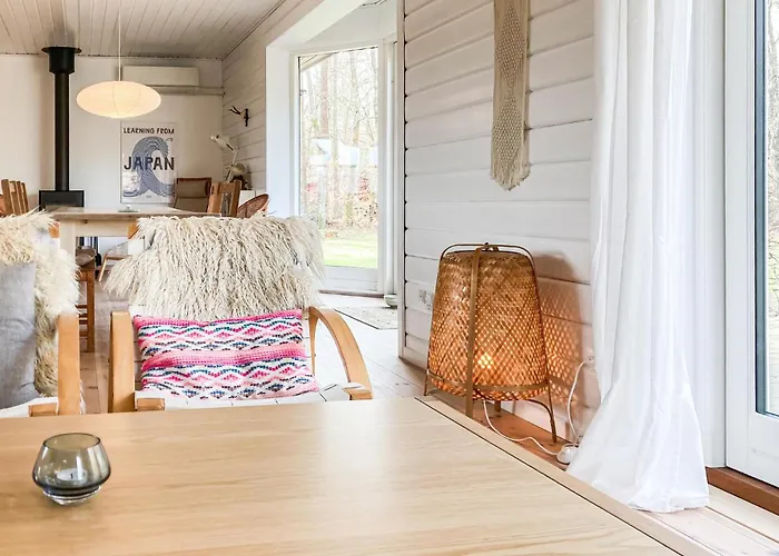 Lovely In With Wifi Holiday home
